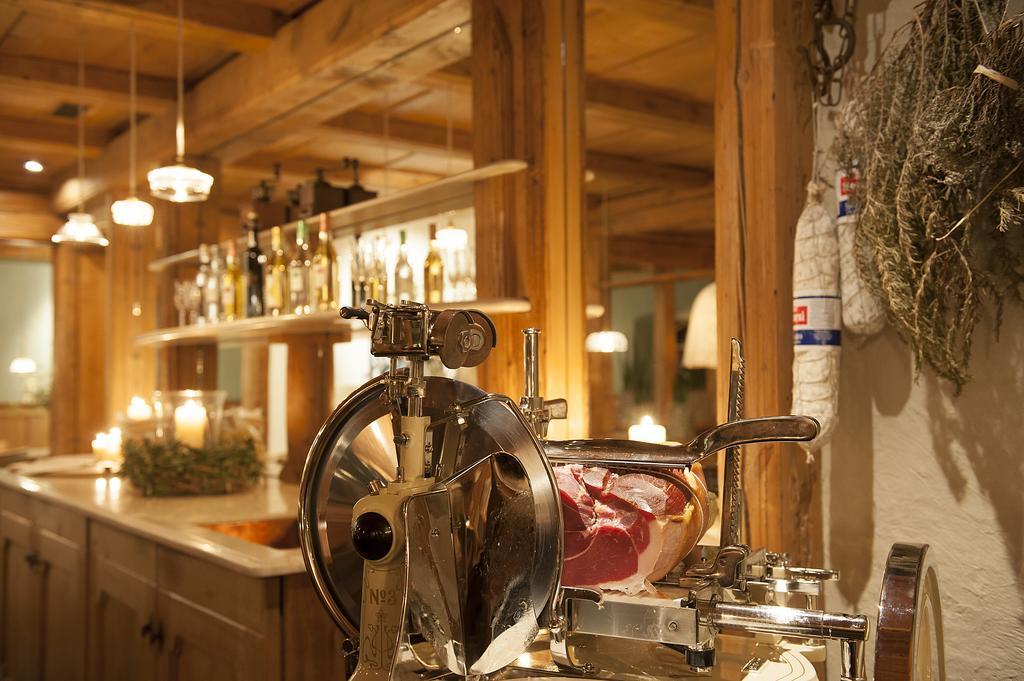Italian Lifestyle Hotel & Osteria Chartreuse Thun Bagian luar foto
