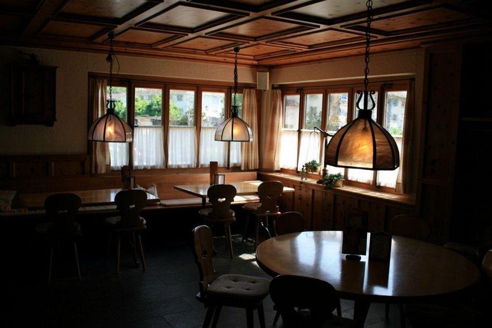 Italian Lifestyle Hotel & Osteria Chartreuse Thun Bagian luar foto