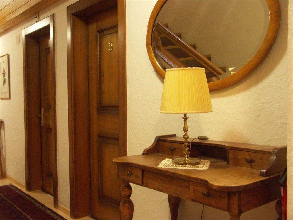Italian Lifestyle Hotel & Osteria Chartreuse Thun Bagian luar foto